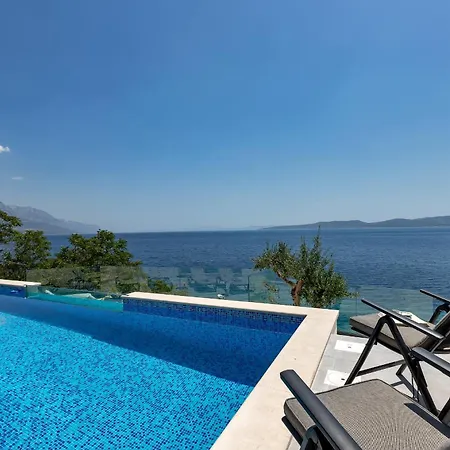 Luxury Smilje - Near The Villa *