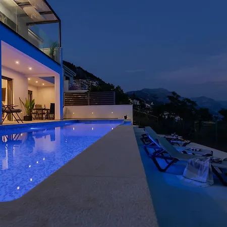 Luxury Smilje - Near The Pisak
