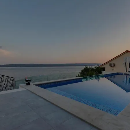 Luxury Smilje - Near The Villa